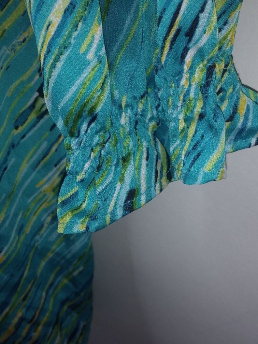 Covington 16/18W Turquoise Semi-sheer Top Plus - Picture 5 of 6